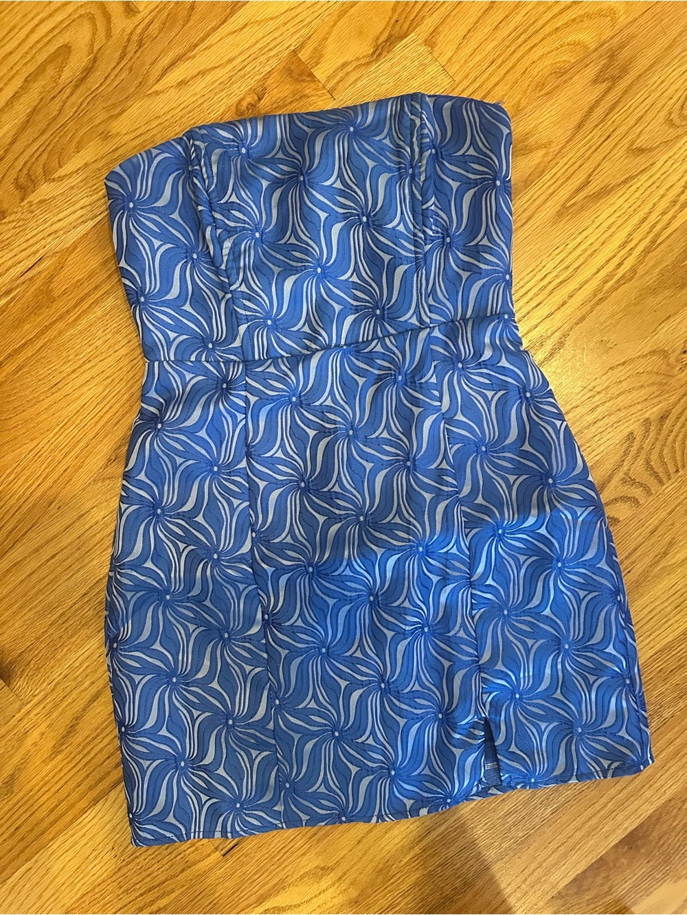 Lulu's Blue Strapless Swirl-Print Mini Dress
